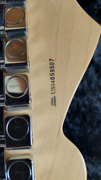 Gitarre Fender Stratocaster D-Rot kaufen gebraucht occasion musikbörse ricardo.ch
