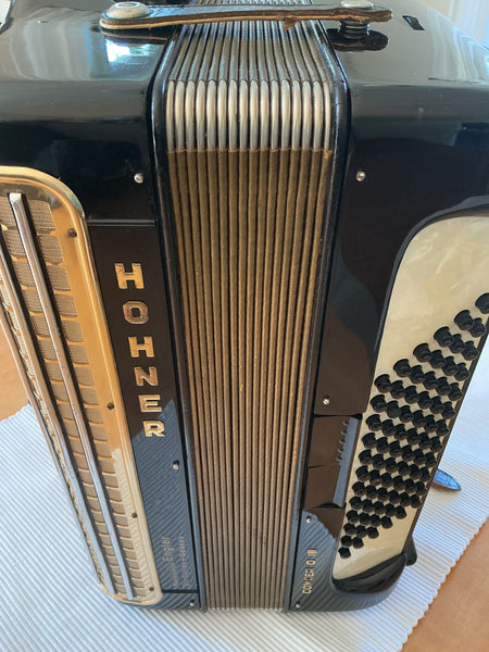 Akkordeon Hohner Concerto 3 kaufen gebraucht occasion musikbörse ricardo.ch