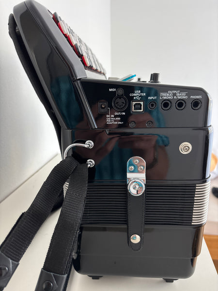 Digital Akkordeon Roland FRx4 kaufen gebraucht occasion musikbörse ricardo.ch