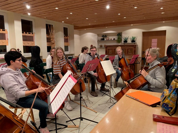 Cellounterricht Cellolehrerin Bern Eva Gruppe