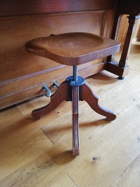 VERSCHENKT Klavier Krauss