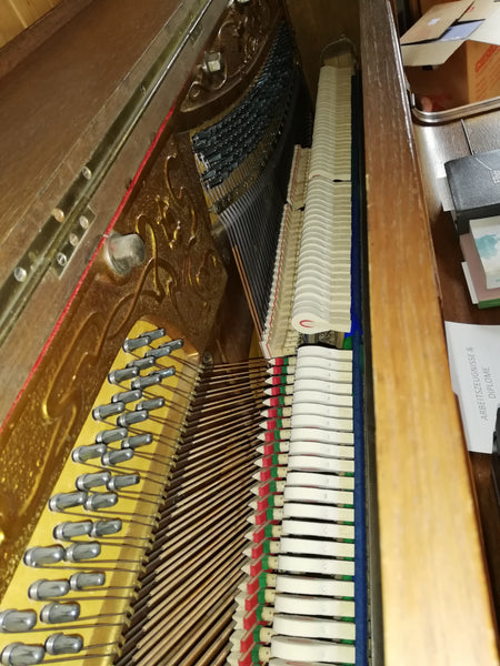 VERSCHENKT Klavier Krauss