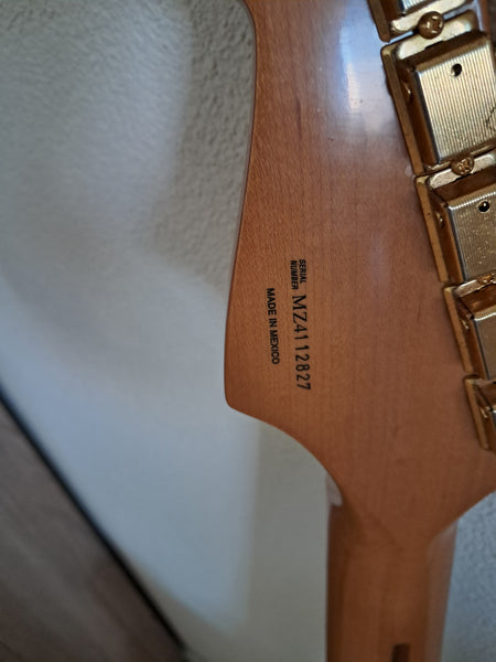 E-Gitarre Fender Stratocaster 50th Anniversary Gold kaufen gebraucht occasion musikbörse ricardo.ch