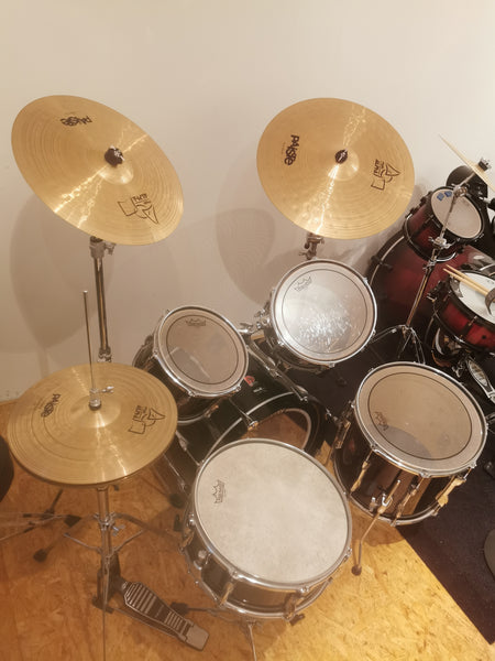 Schlagzeug Premier kaufen gebraucht occasion musikbörse ricardo.ch