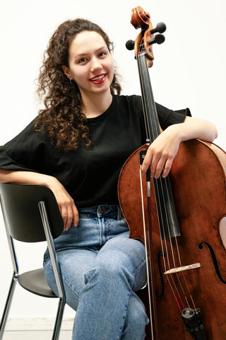 Cellounterricht Zürich Cellolehrerin aus Zürich Elena