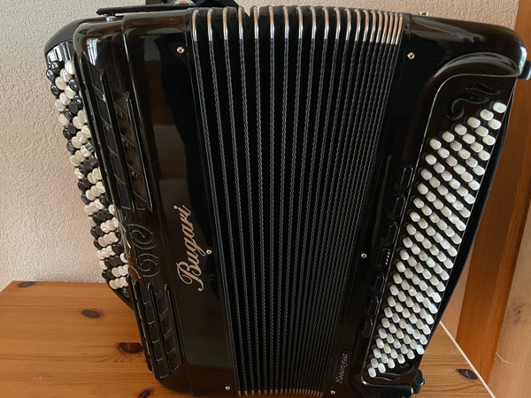 Akkordeon Bugari kaufen gebraucht occasion musikbörse ricardo.ch