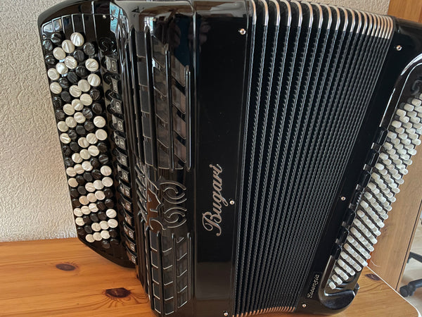 Akkordeon Bugari kaufen gebraucht occasion musikbörse ricardo.ch