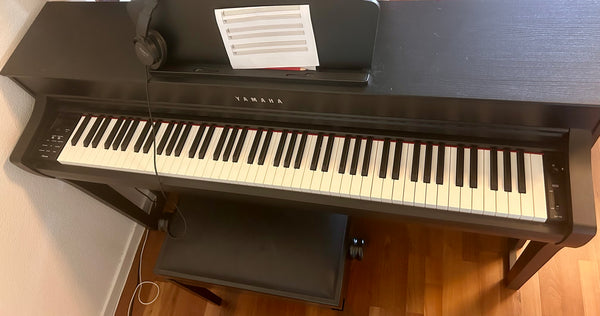 E-Piano Yamaha CLP-735 kaufen gebraucht occasion musikbörse ricardo.ch