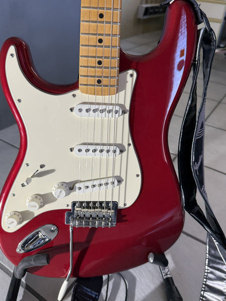 Gitarre Fender Stratocaster Left-Hand kaufen gebraucht occasion musikbörse ricardo.ch