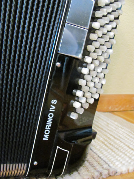 Tastenakkordeon Hohner Morino IV S Champion Cassotto kaufen gebraucht occasion musikbörse ricardo.ch