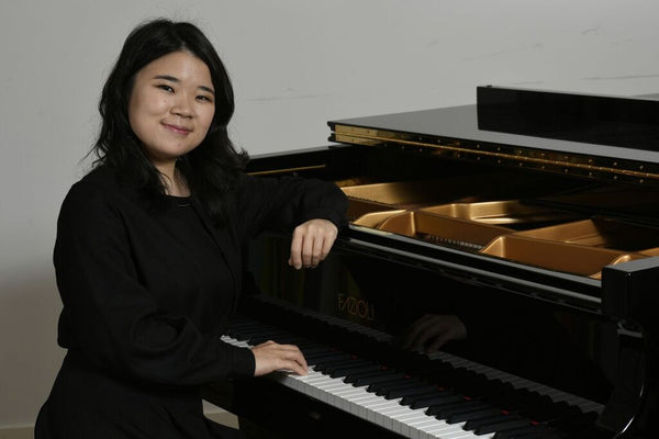 Zürich - Shoko unterrichtet Klavier