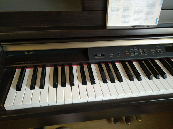 E-Piano Yamaha CLP 240 PE