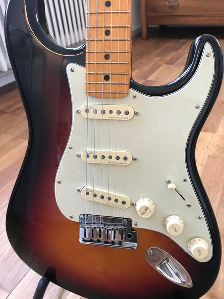 E-Gitarre Fender American Ultra Stratocaster MN Ultraburst