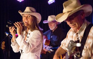 Nonstop R & J Country-Band